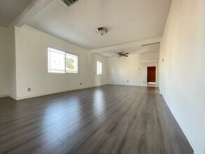 3831 Drysdale Ave in Los Angeles, CA - Foto de edificio - Building Photo