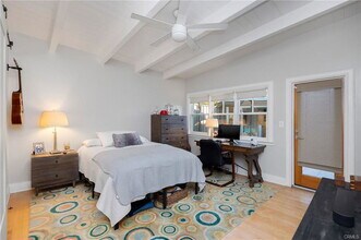 5102 E Ocean Blvd in Long Beach, CA - Building Photo - Building Photo