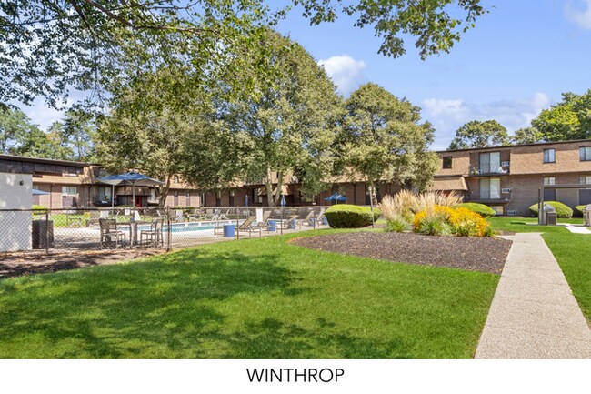 ReNew Taunton Apartment Collection in Taunton, MA - Foto de edificio - Building Photo