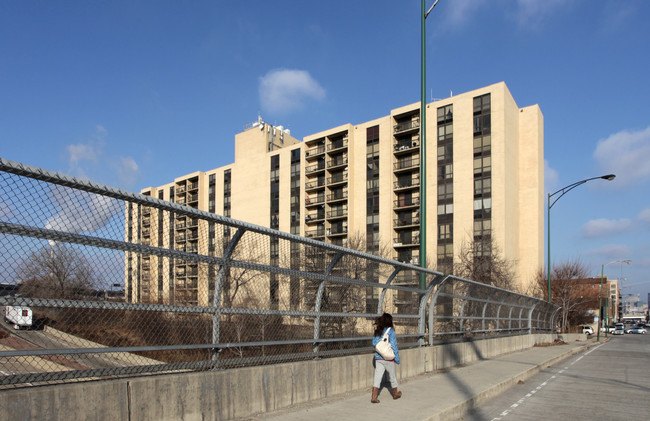 Appleville Condominium in Chicago, IL - Building Photo - Building Photo