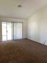 2325 Shoshone Dr in Bishop, CA - Building Photo - Building Photo