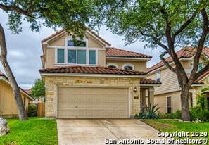 1355 Pinnacle Falls in San Antonio, TX - Building Photo