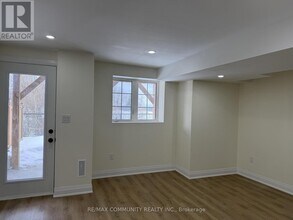 3255 Turnstone Blvd in Pickering, ON - Building Photo - Building Photo