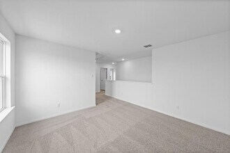 18236 Stellers Sea St in Elgin, TX - Building Photo - Building Photo