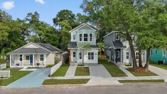 706 N F St in Pensacola, FL - Building Photo