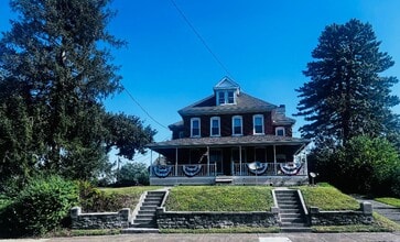 719 S Market St, Unit 101 in Elizabethtown, PA - Building Photo - Building Photo