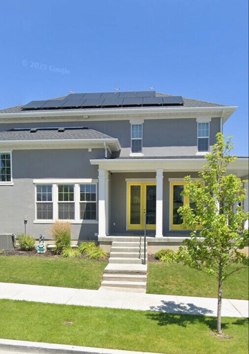 6192 W Copper Hawk Dr in South Jordan, UT - Building Photo