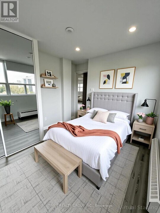 15 Walmer Rd in Toronto, ON - Building Photo