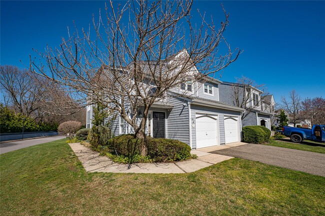 property at 78 Lakebridge Dr S