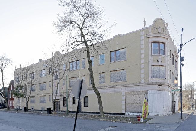 4135 W Roosevelt Rd in Chicago, IL - Building Photo - Primary Photo