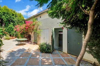 458 Smithwood Dr, Unit 458 Smithwood in Beverly Hills, CA - Building Photo - Building Photo
