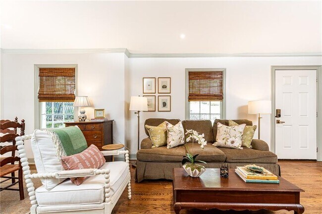 495 Hascall Rd NW in Atlanta, GA - Building Photo - Building Photo