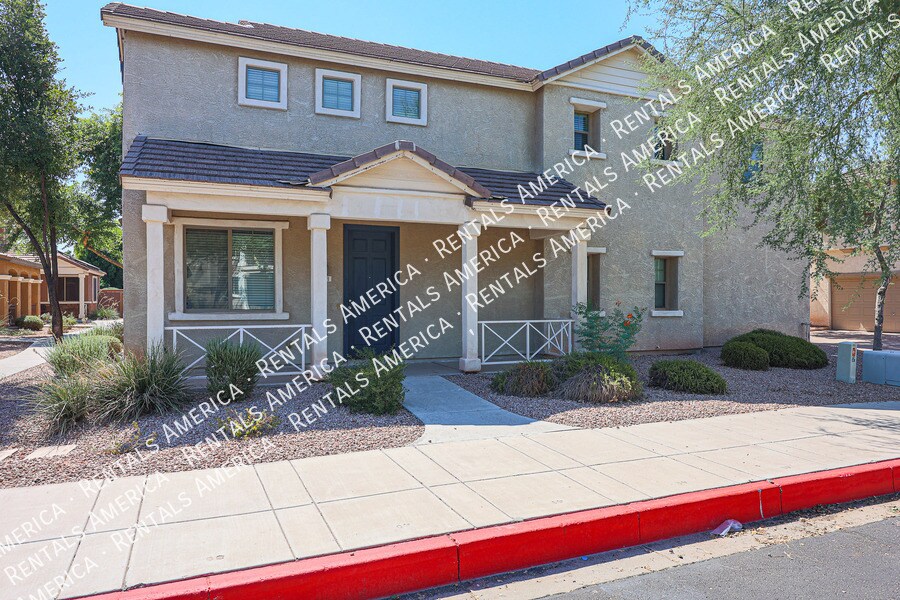 591 S Buena Vista Ct in Gilbert, AZ - Building Photo