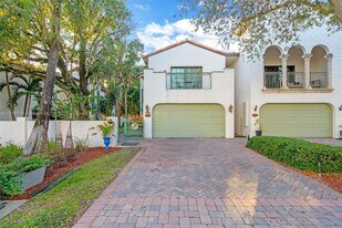 4419 Hidden Harbour Terrace in Fort Lauderdale, FL - Building Photo