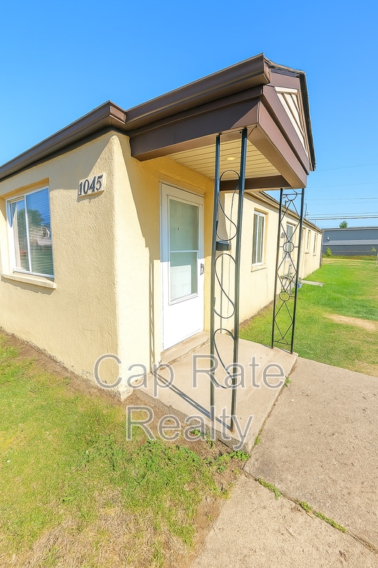 property at 1045 Loretta Ave