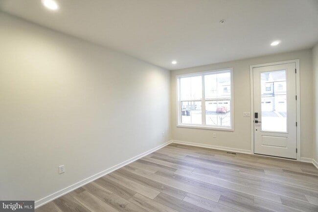 property at 163 Mahogany Ln