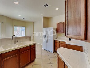 257 Serenity Ridge Ct in Henderson, NV - Building Photo - Building Photo