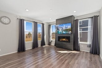 4415 Chasm Lk Dr in Loveland, CO - Building Photo - Building Photo