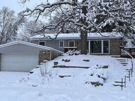 416 Stillwater Ave W in Stillwater, MN - Building Photo