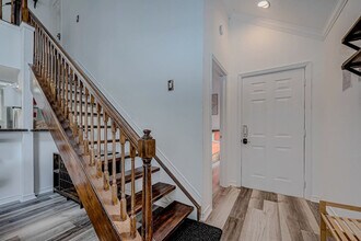 2300 Old Spanish Trl in Houston, TX - Building Photo - Building Photo