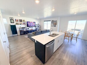 1192 W Hidden Spg Dr in Santaquin, UT - Building Photo - Building Photo