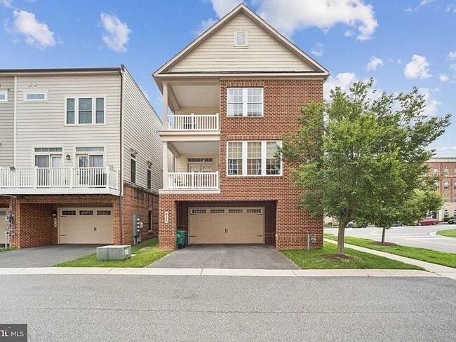 423 Parkview Ave in Gaithersburg, MD - Building Photo - Building Photo