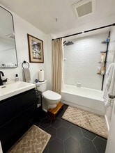 828 Innes Ave in San Francisco, CA - Foto de edificio - Building Photo