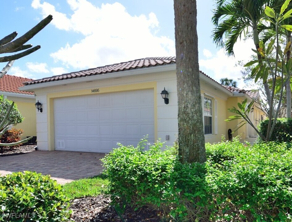14695 Ferrara Ct in Bonita Springs, FL - Building Photo