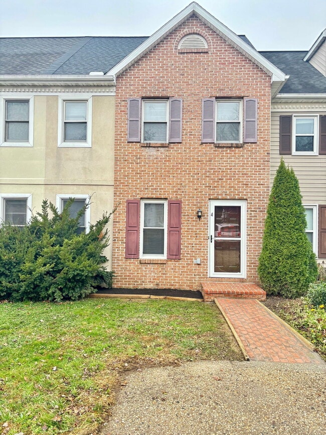 property at 4 Pheasant Ln