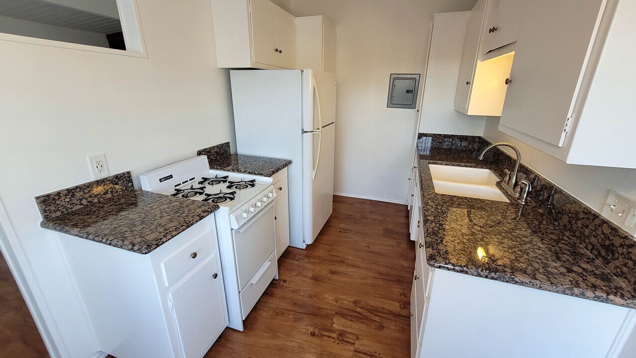 6251 Milton Ave in Whittier, CA - Building Photo