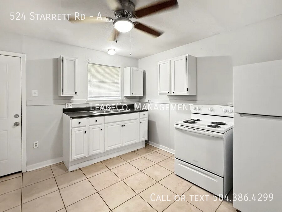 524 Starrett Rd in River Ridge, LA - Building Photo