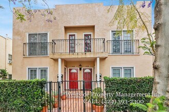 1437 N Las Palmas Ave in Los Angeles, CA - Building Photo - Building Photo