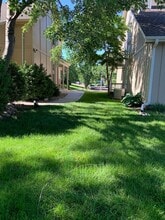 10901 W 115th Terrace in Overland Park, KS - Building Photo - Building Photo