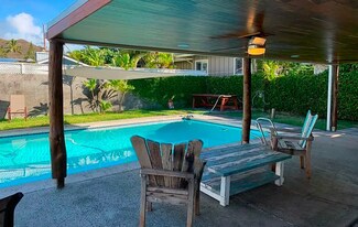 410 Kaha St, Unit MAIN in Kailua, HI - Building Photo