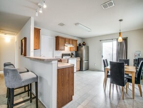 1618 Duet Dr in Dallas, TX - Building Photo - Building Photo