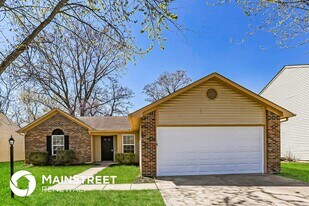 1928 Sweet Blossom Ln in Indianapolis, IN - Building Photo