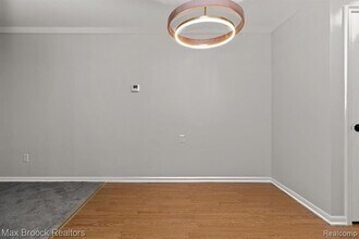 15249 E 9 Mile Rd in Eastpointe, MI - Building Photo - Building Photo