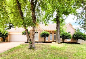 7819 Freehold Dr in Memphis, TN - Building Photo