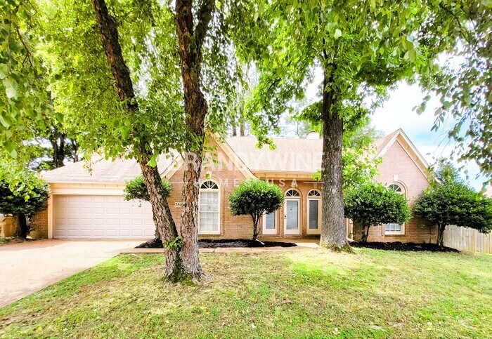 7819 Freehold Dr in Memphis, TN - Foto de edificio