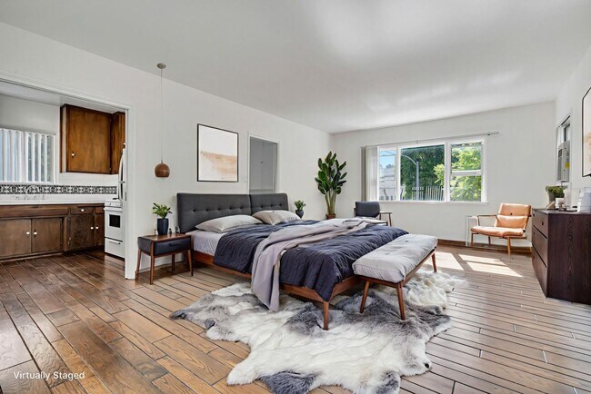 property at 332 N La Peer Dr