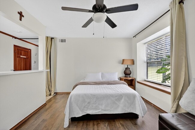 property at 231 Schmidt Ln