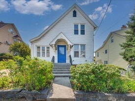 56 Lafayette St in New Rochelle, NY - Building Photo