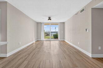 167 Yacht Club Way in Hypoluxo, FL - Building Photo - Building Photo