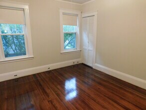100 Lexington St, Unit 1 in Watertown, MA - Building Photo - Building Photo