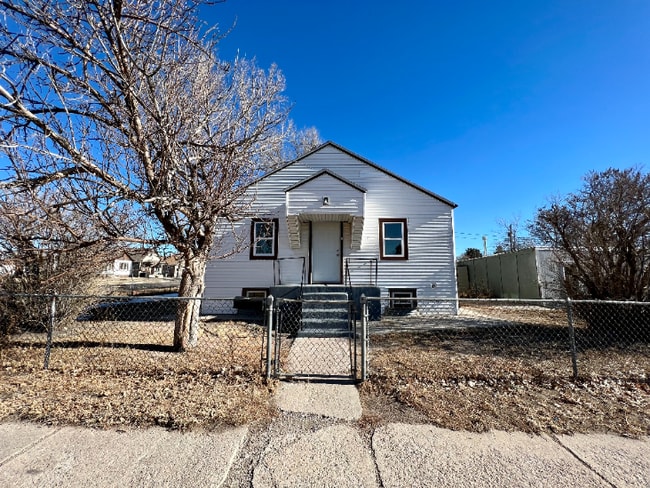 property at 621 Evans Ave