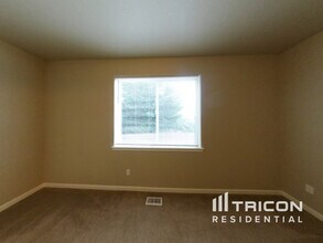 10905 NE 105th St in Vancouver, WA - Building Photo - Building Photo