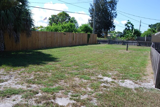 718 Badger Dr NE in Palm Bay, FL - Building Photo - Building Photo