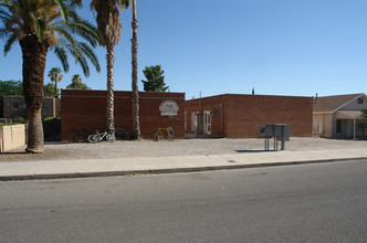 Adams St. Apartments in Tucson, AZ - Building Photo - Building Photo