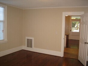 611 Washington St in Raleigh, NC - Foto de edificio - Building Photo
