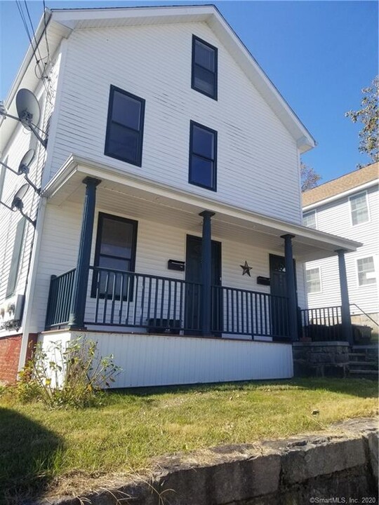 21 Wightman St-Unit -21A in New London, CT - Building Photo